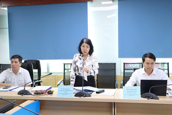TS. Hoàng Thị Bích Hằng - Chủ tịch Liên hiệp Hội tham gia thành viên HĐKH nghiệm thu đề tài "Nghiên cứu chính sách thu hút, trọng dụng nhân tài phục vụ phát triển khoa học công nghệ, đổi mới sáng tạo và chuyển đổi số Tp Đồng Nai"